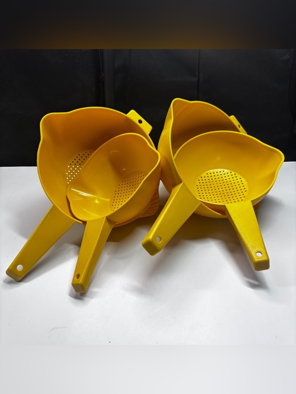 Vtg Tupperware 4 Yellow Colander Strainer 2qt 1 qt Grandma Cottage Core Country